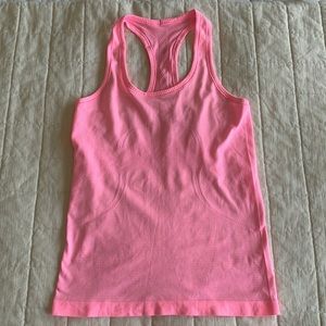 Lululemon tank